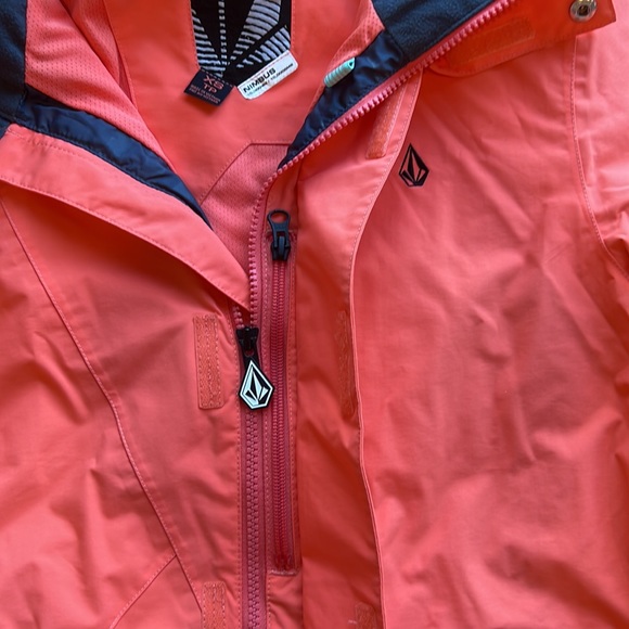 Volcom Nimbus Snowboarding Jacket - Picture 3 of 5